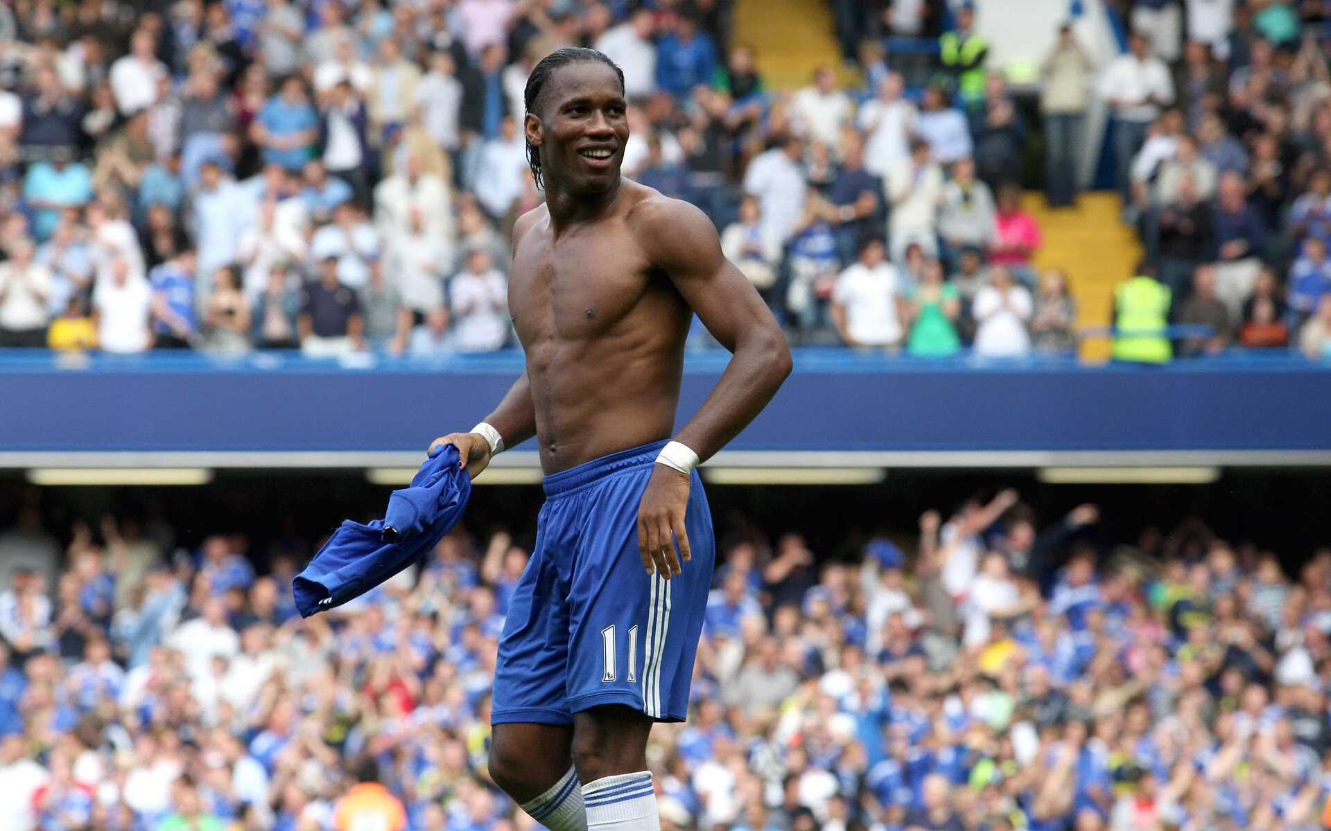 特殊水下蹦床大赛，水中跳跃的精彩瞬间，水上蹦床视频